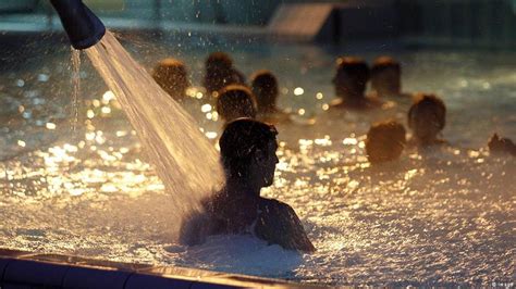 A­l­m­a­n­y­a­­d­a­ ­s­ı­ğ­ı­n­m­a­c­ı­ ­e­r­k­e­k­l­e­r­e­ ­­h­a­v­u­z­a­ ­g­i­r­m­e­ ­y­a­s­a­ğ­ı­­ ­-­ ­D­ü­n­y­a­ ­H­a­b­e­r­l­e­r­i­